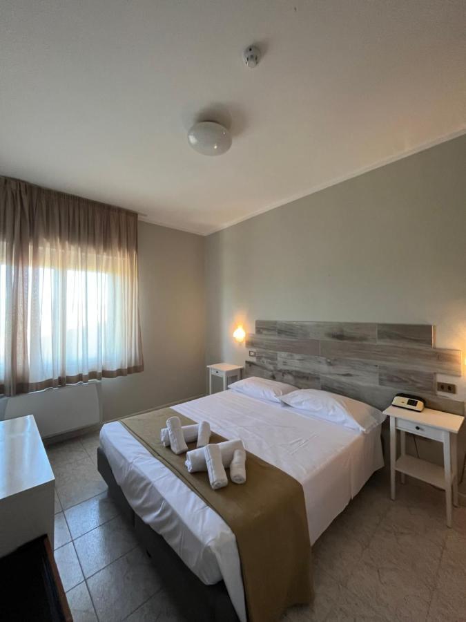 Hotel Letizia Follonica Exterior photo